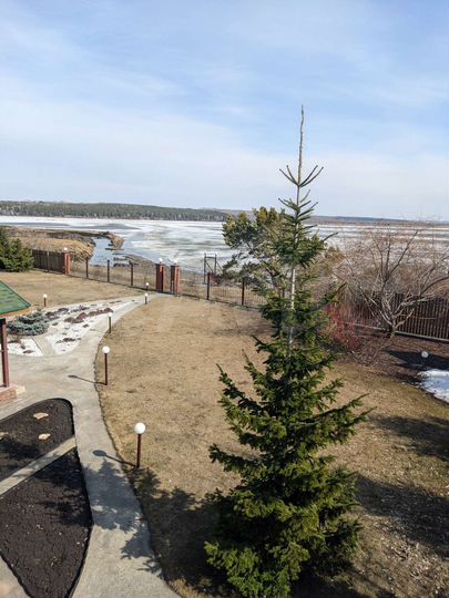 Дом 300 м² на участке 14 сот.