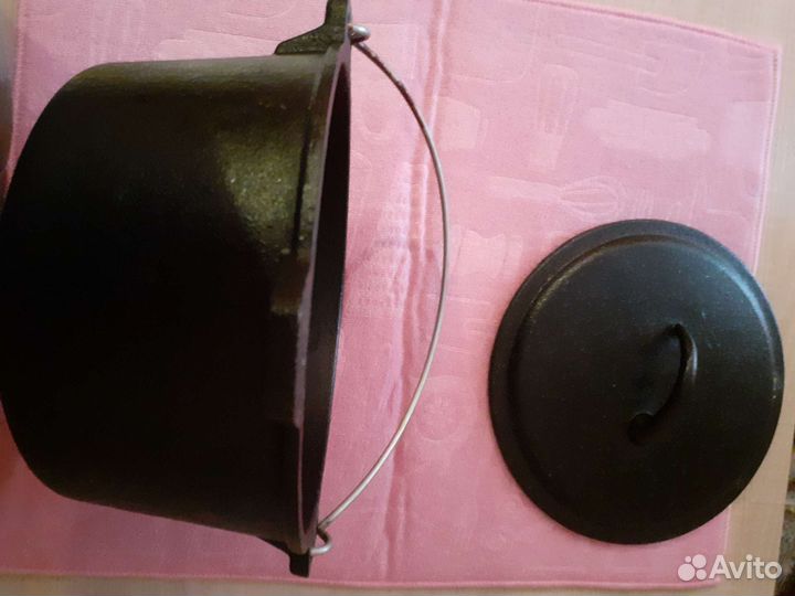 Кастрюля чугунная (походная) 2,5 литр