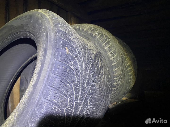 Nokian Tyres Hakkapeliitta R5 SUV 235/60 R16