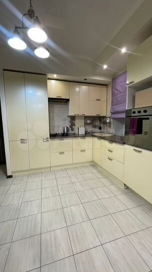 3-к. квартира, 71,8 м², 2/2 эт.