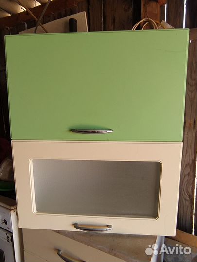 Кухонный навесной шкаф бу