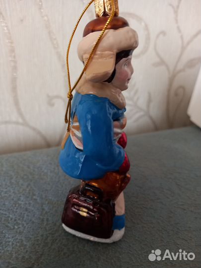 Елочная игрушка мальчик хоккеист