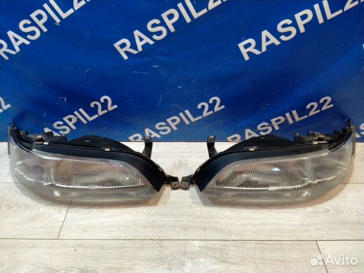 Фары комплект Toyota Mark Ii GX90 1GFE 1996.03