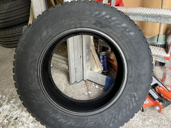 Nokian Tyres Hakkapeliitta 9 215/65 R16