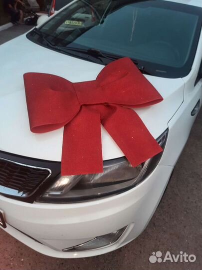 Подарочный бант на машину