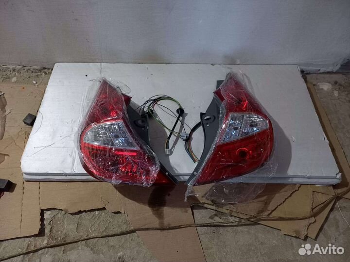 Hyundai solaris 1 хэтчбек фонарь левый правый