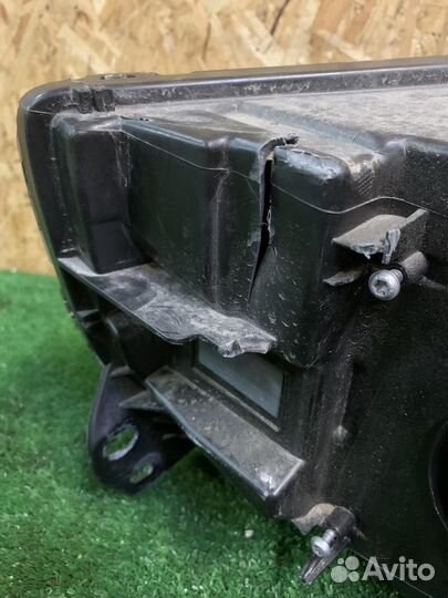 Фара правая LED volvo XC40