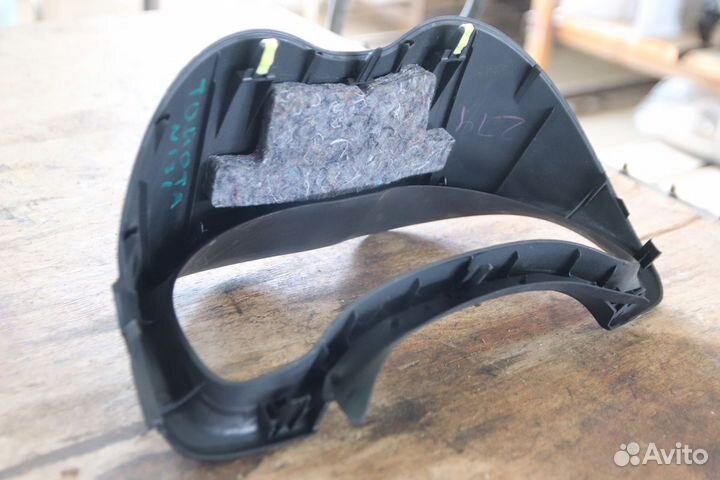 Накладка пан приборов на Тойота Королла E150