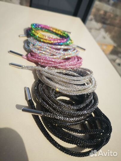 Шнурки со стразами