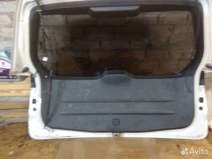 Продам дверь багажника Субару Форестер SH 2011