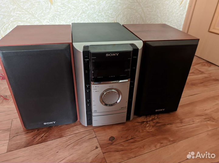 Музыкальный центр Sony HCD-GS10 нерабочий