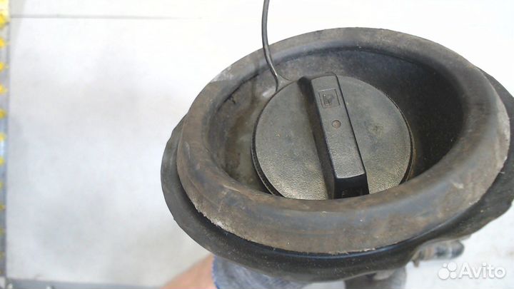 Горловина заливная топливная Nissan Primera P12, 2