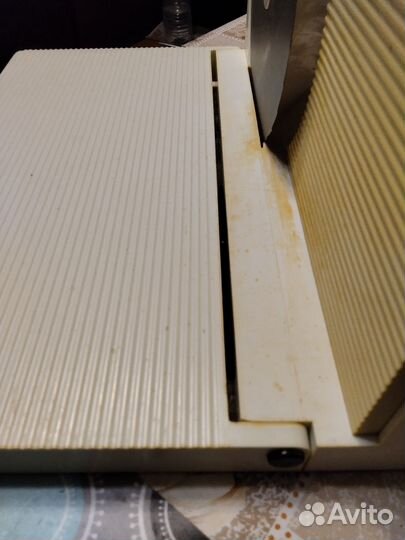 Ломтерезка механическая. Из ГДР