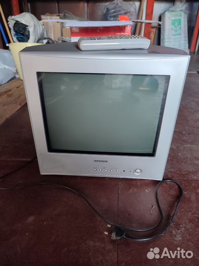 Телевизор samsung