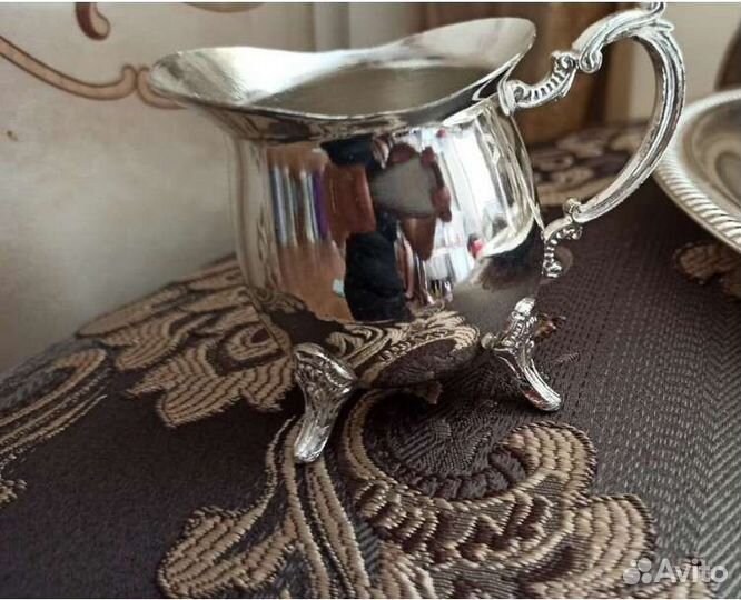 Сахарница и другая Посуда