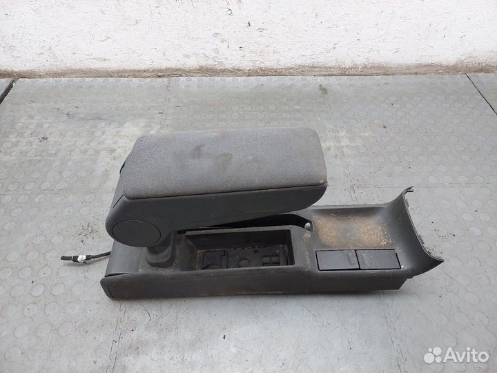 Подлокотник Audi A4 (B5), 1998