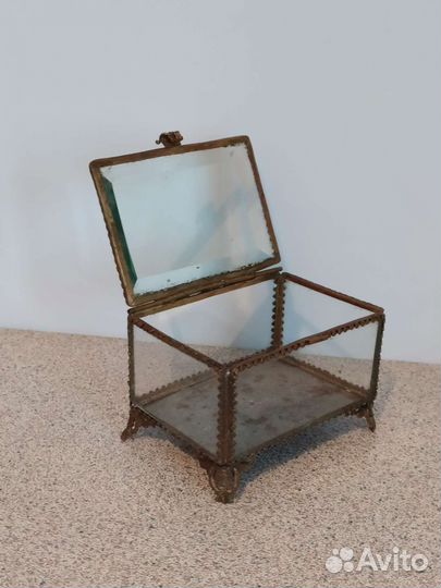 Шкатулка старинная