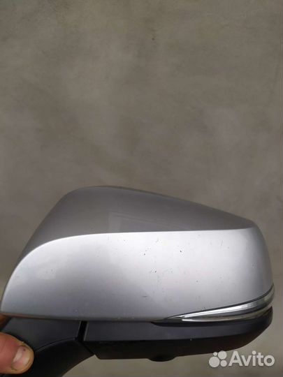 Левое зеркало таета раф 4