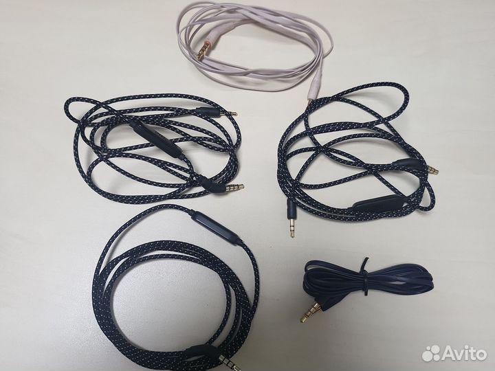 Aux кабель для наушников JBL