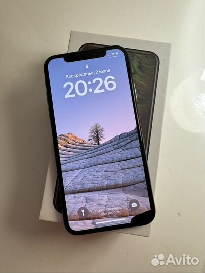 iPhone Xs, 64 ГБ