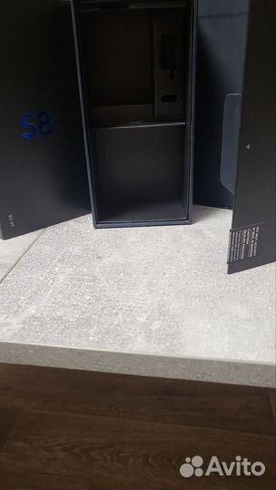 Коробки от телефонов