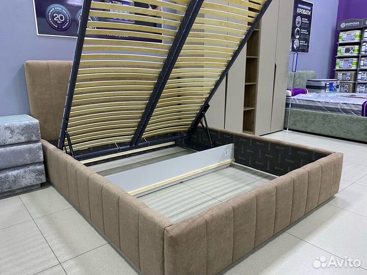 Интерьерная кровать от производителя