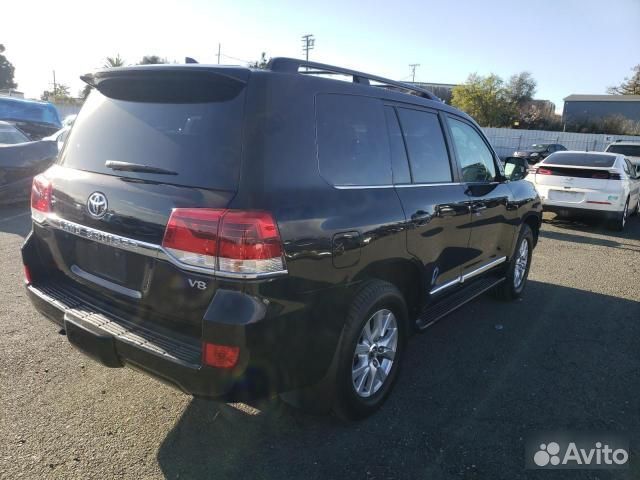 В разбор Toyota Land Cruiser 200
