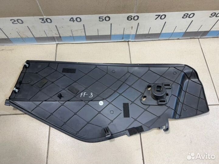 Накладка (кузов внутри) Ford Focus 3 2011-2019