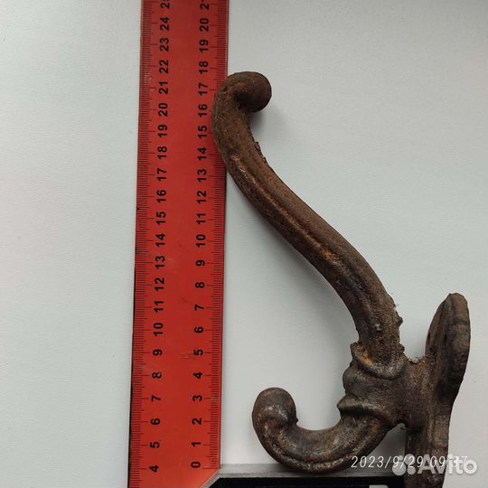 Вешалка для одежды старинная