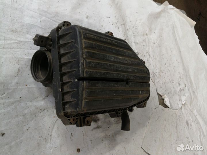 Корпус воздушного фильтра honda civic 7 (8DN02NQ01