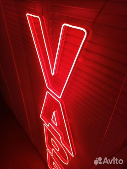 Неоновая вывеска