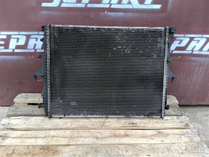 Радиатор основной Audi Q7 4L 3.0 BUG 2007