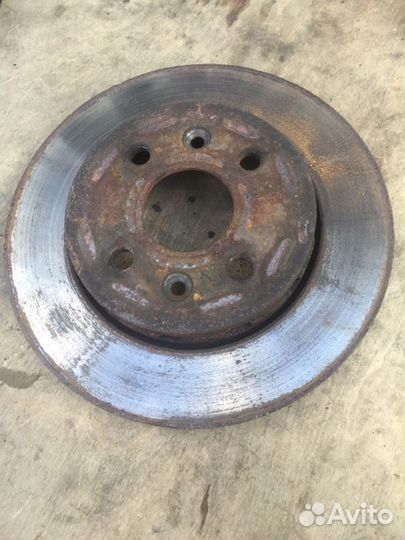 Диск тормозной передний передний левый Kia Spectra