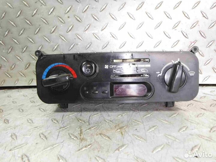 Блок управления отопителем Mitsubishi Lancer