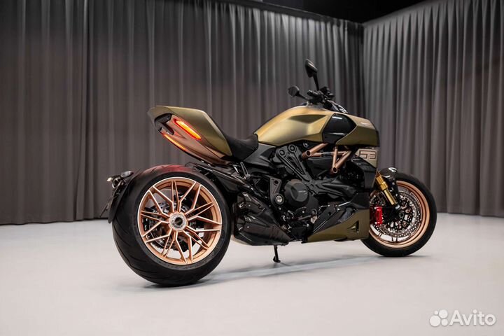 Ducati Diavel 1260 Lamborghini