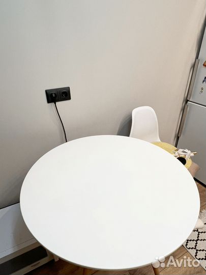 Кухонный стол и стулья бу