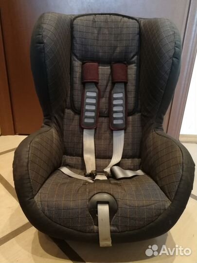 Автомобильное кресло