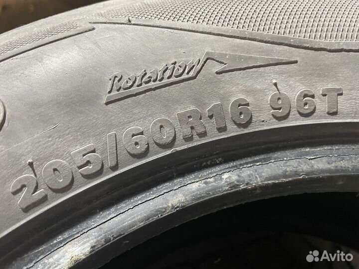 Kumho I'Zen Wis KW19 205/60 R16 96T