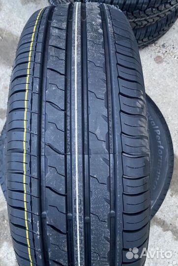 Royal Black Royal Performance 225/50 R17