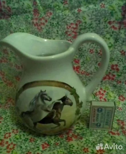 Кувшин, солонка,салфетница, бутылка