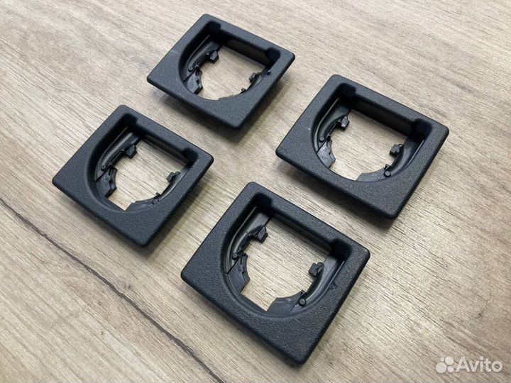 Кронштейн петли (основной пол) Mercedes S202 S210