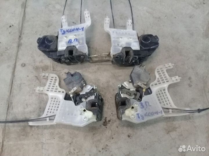 Замки дверей Хёндай Туксон 1 2007г