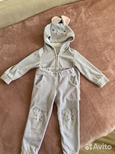 Костюм на девочку 92