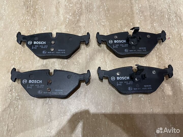 Тормозные колодки bosch (задние)