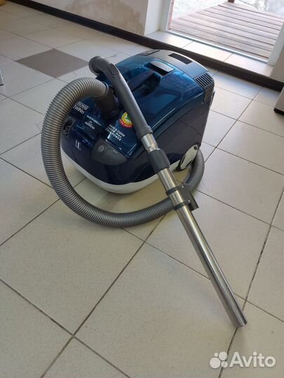 Моющий пылесос Tomas twint1