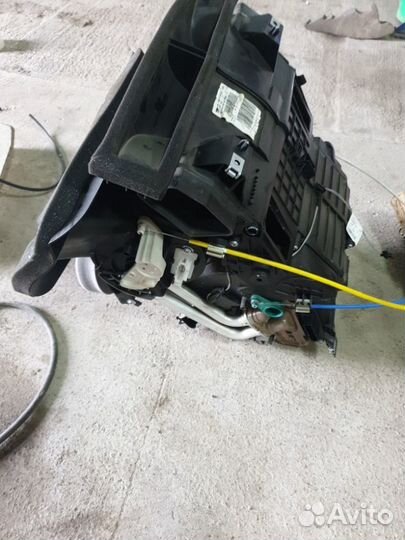 Печка корпус печки Renault Duster H4M 2016