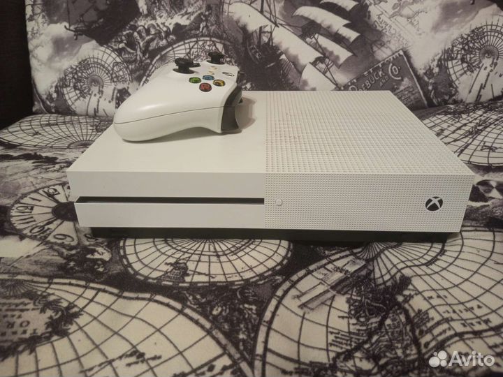 Xbox One + 50 игр в комплекте