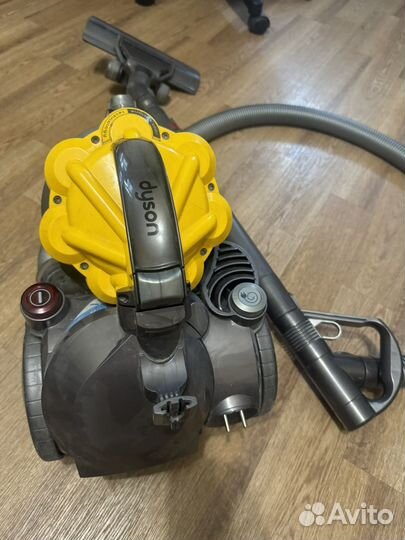 Пылесос Dyson dc29