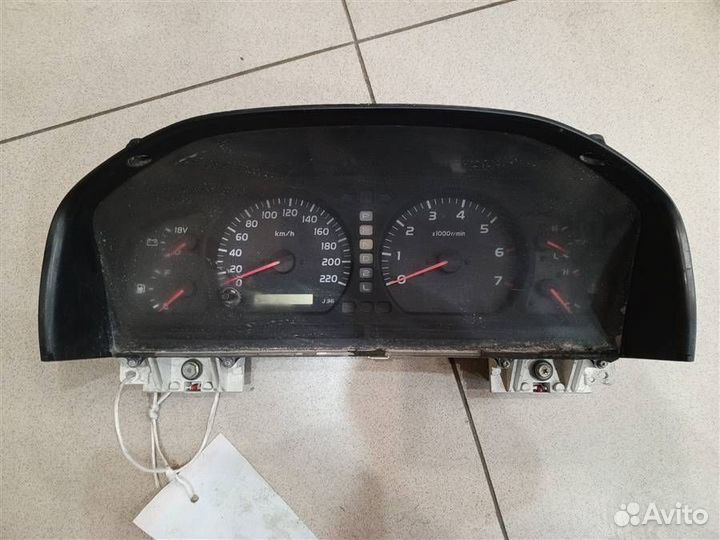 Панель приборов Toyota Land Cruiser