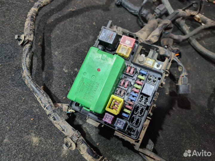 Проводка двс Mitsubishi Lancer 9 4G18 2005